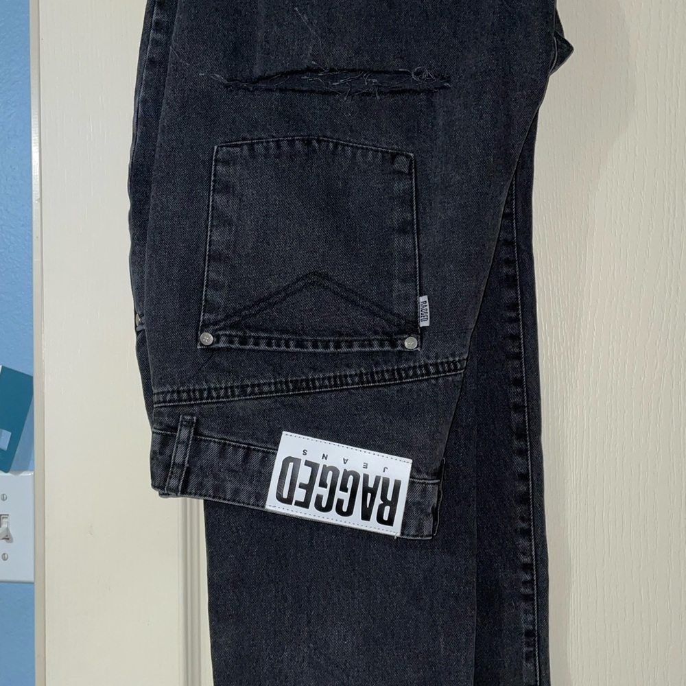 Urban Outfitters Jeans Ragged sz 34 NWOT TORN (style)